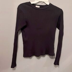 Black ribbed top!!